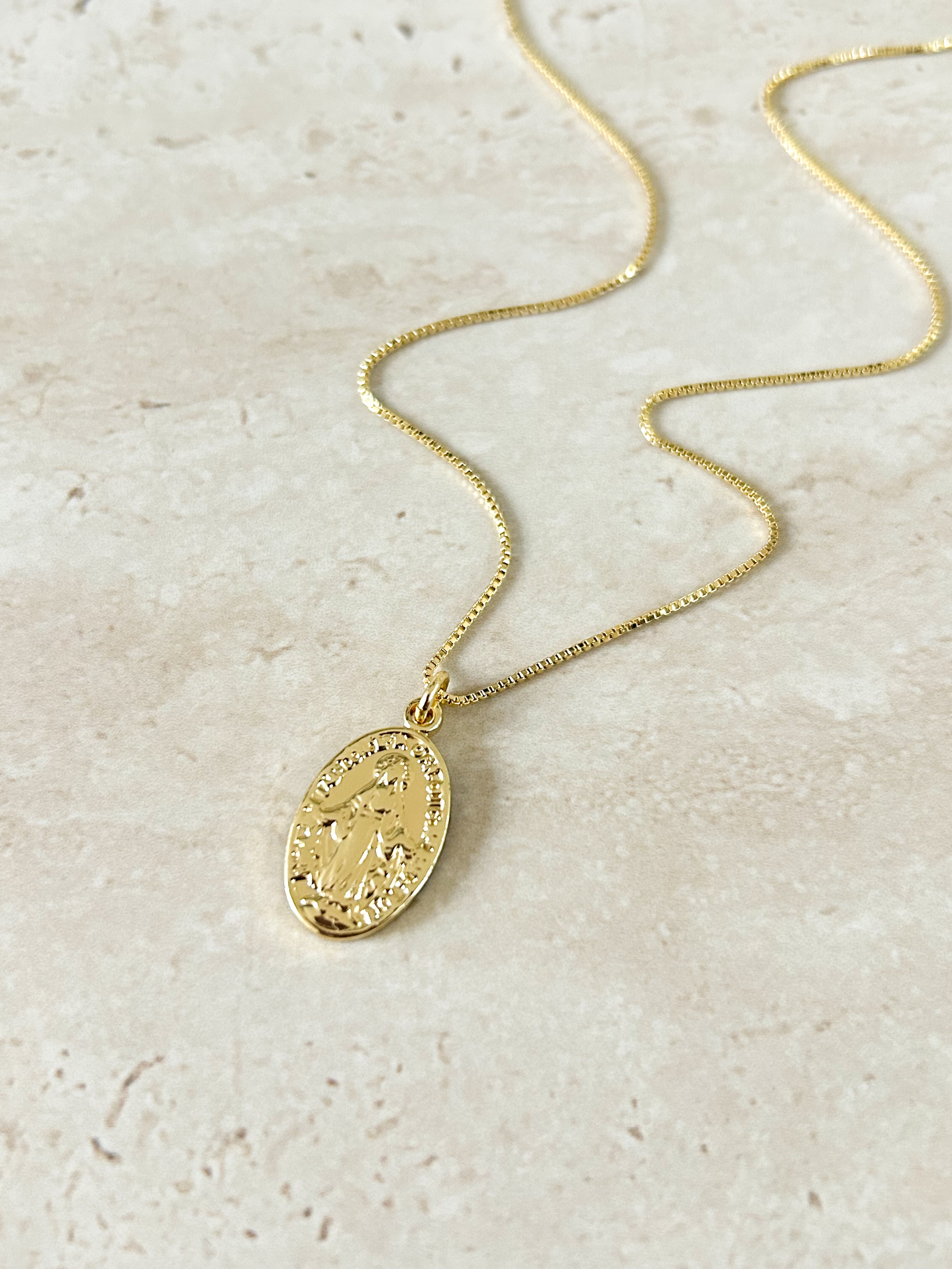 Collar Virgen Classic