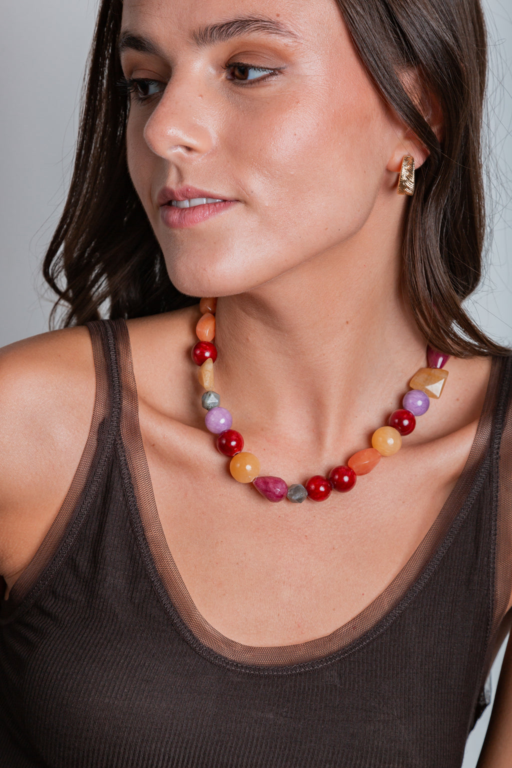 Detalle de piedras naturales del Collar Jacinta – María Larraín