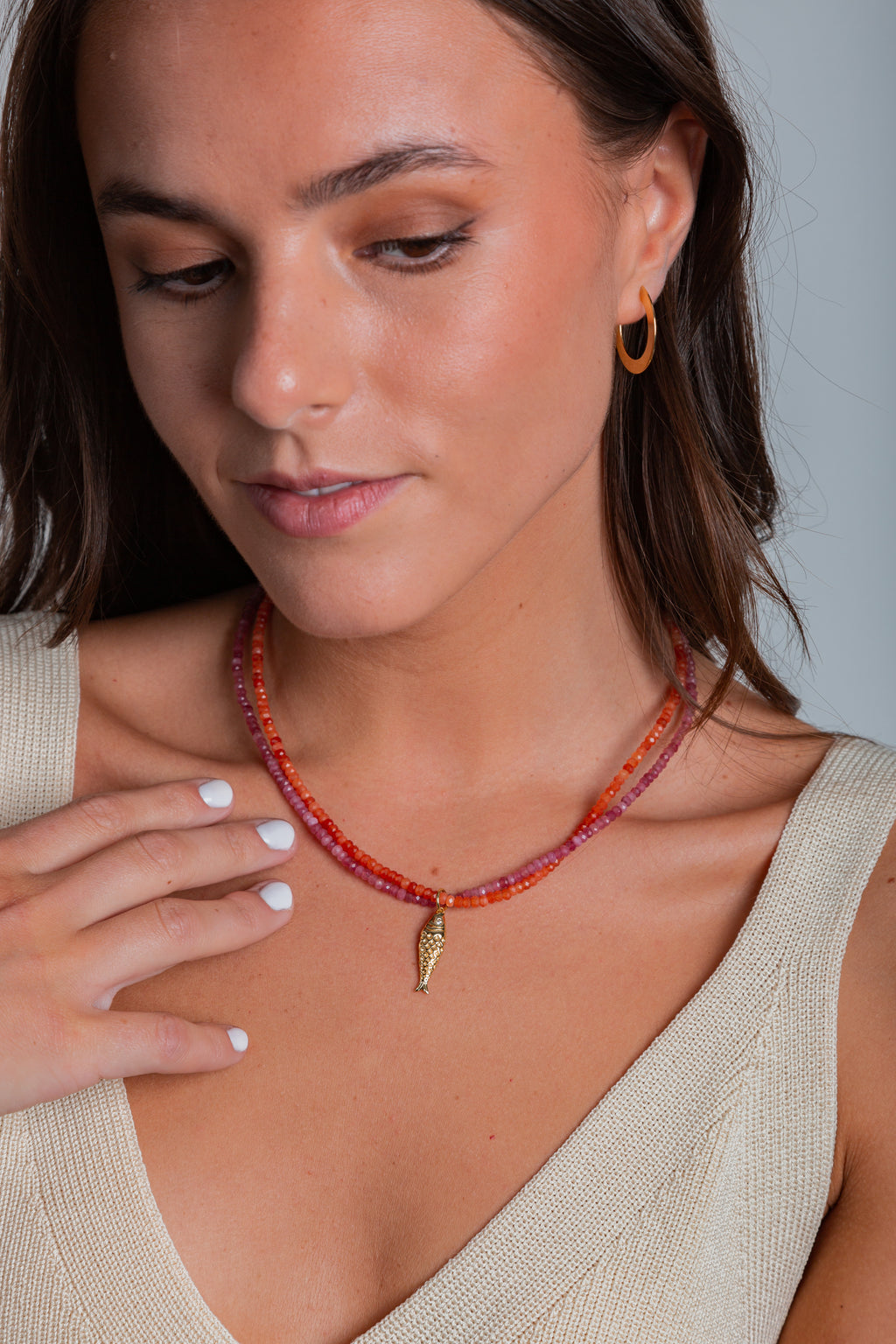 Detalle del colgante en forma de pez del Collar Mallorca