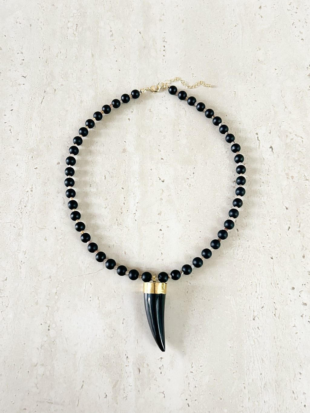 Collar Cuerno Black