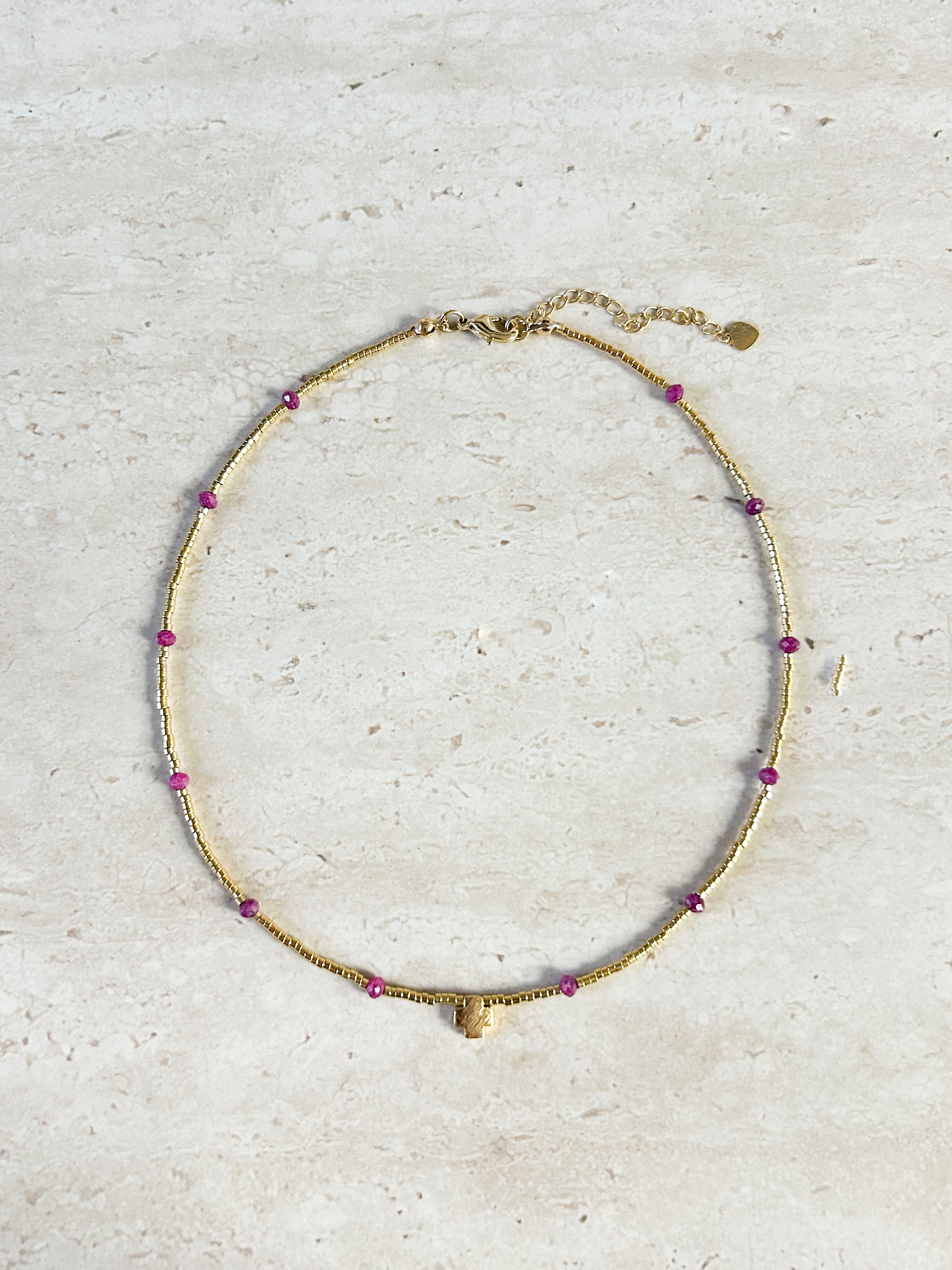 Collar Adela