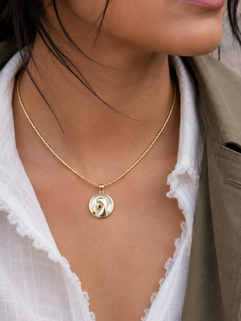 Collar Virgen Nácar