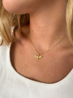 Collar Abeja Basic con cadena lisa y colgante de abeja – María Larraín